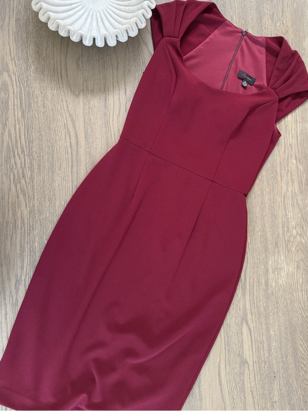 Sleeveless Square-Neck Sheath Dress in Deep Wine